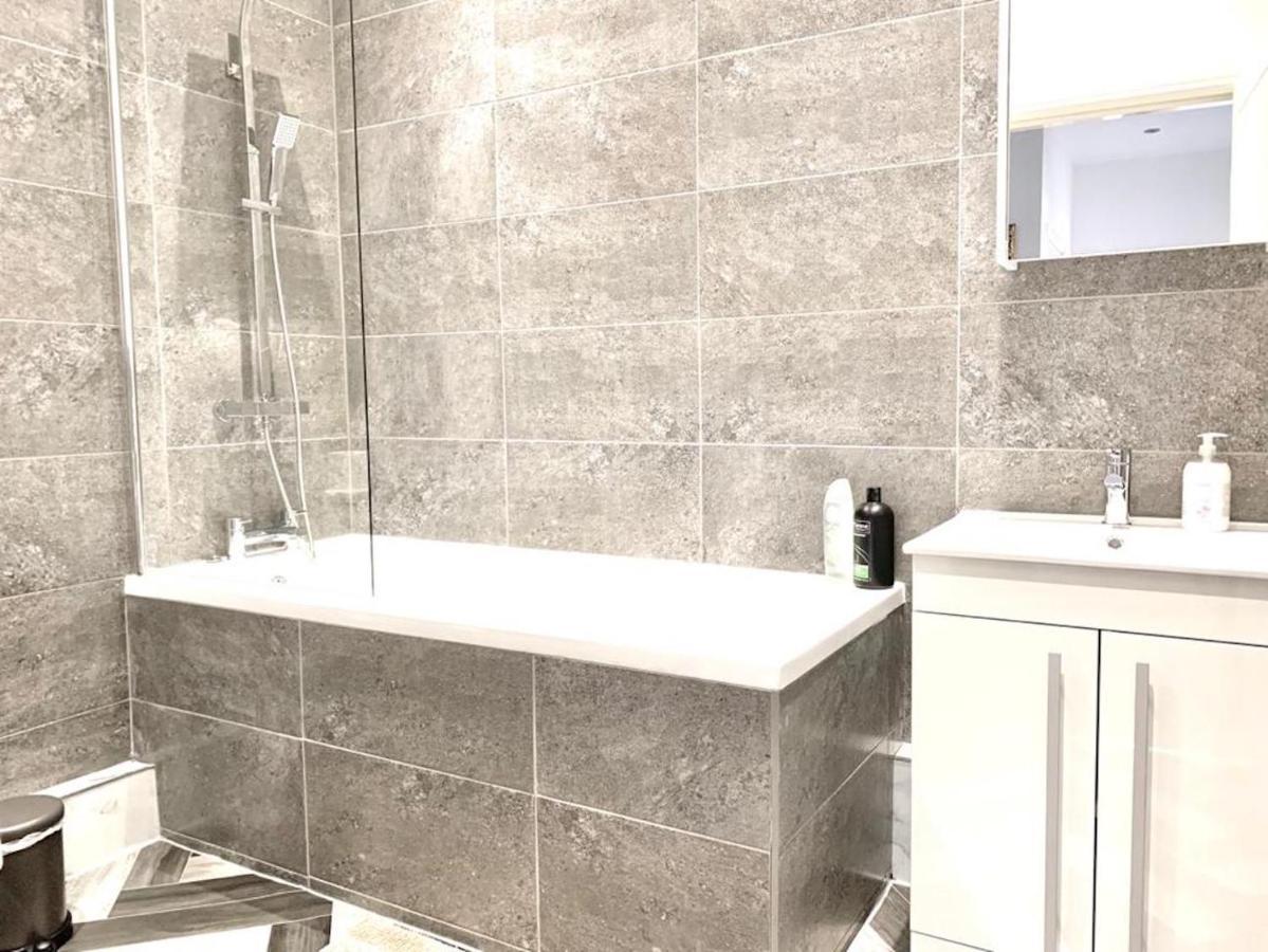 Premium Apartments Thatcham Broadway Eksteriør billede